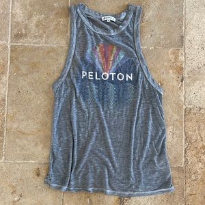 Peloton gray rainbow tank top size small